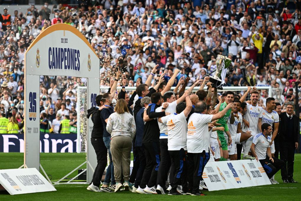 Fotos: Así celebró el Real Madrid su título 35 en la Liga de España; el crack que no llegó al festejo y el gesto de Marcelo