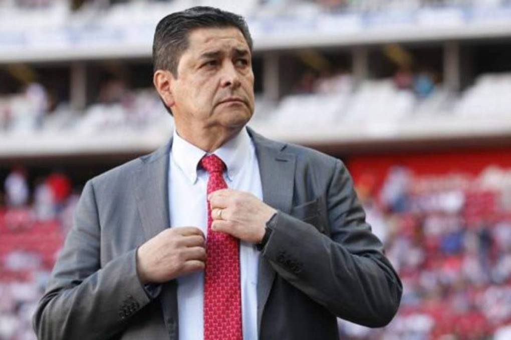 Luis Fernando Tena se convierte en el nuevo seleccionador de Guatemala pensando en el Mundial de 2026