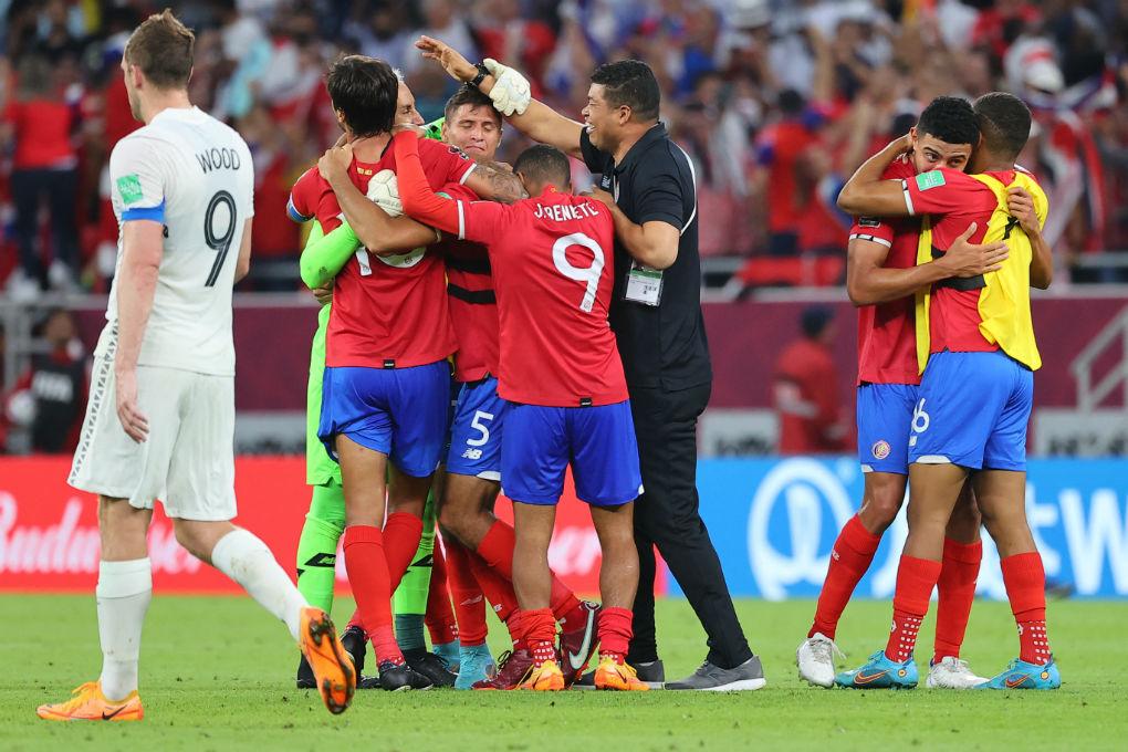 Alegría y llanto de Keylor Navas y los jugadores de Costa Rica tras clasificar al Mundial y las duras imágenes de los neozelandeses