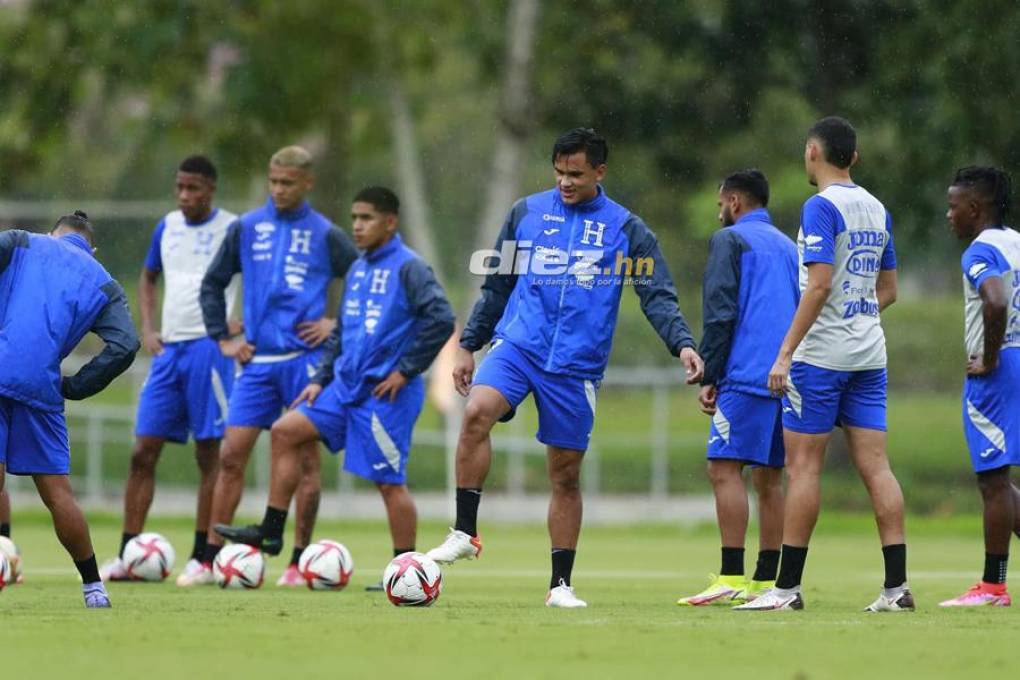 ¡Dos novedades y lluvia! Las postales del segundo entreno de la Selección de Honduras de cara al amistoso con Colombia