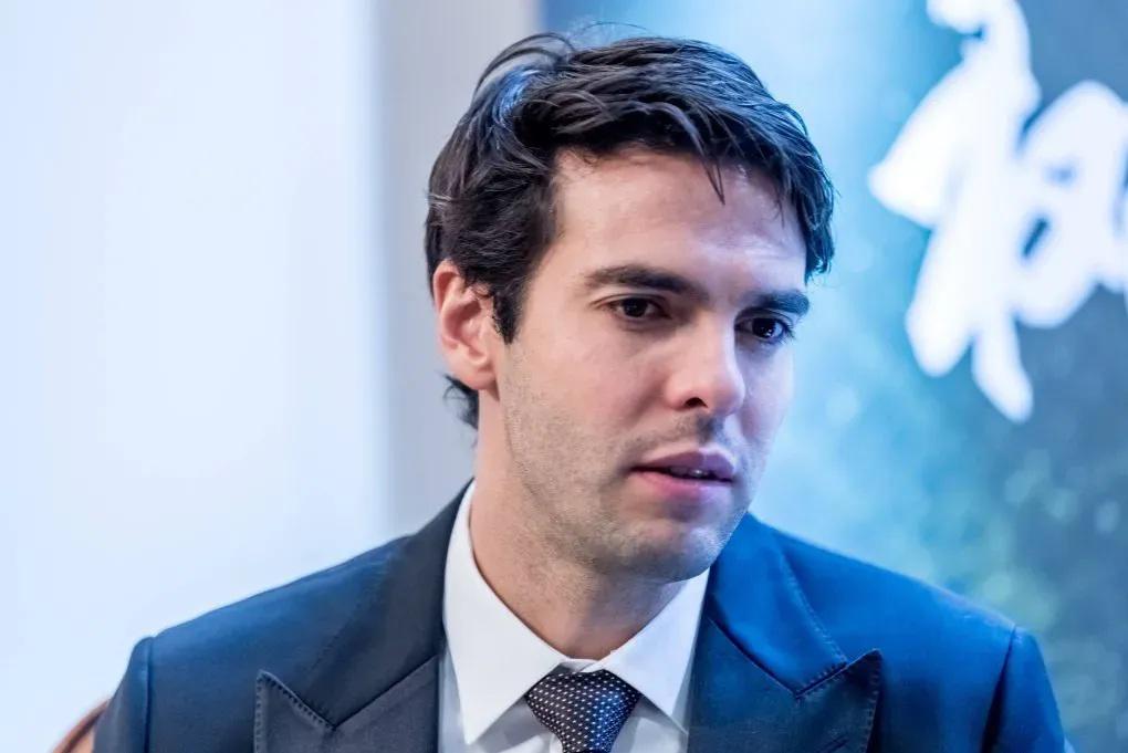La forma que Kaká gasta su fortuna: ¿Qué fue del brasileño que fue el mejor antes de Messi y Cristiano?