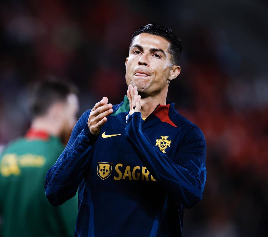 Hansi Flick se carga a figura del Barcelona y el anuncio de Cristiano Ronaldo; bomba en Arabia Saudita