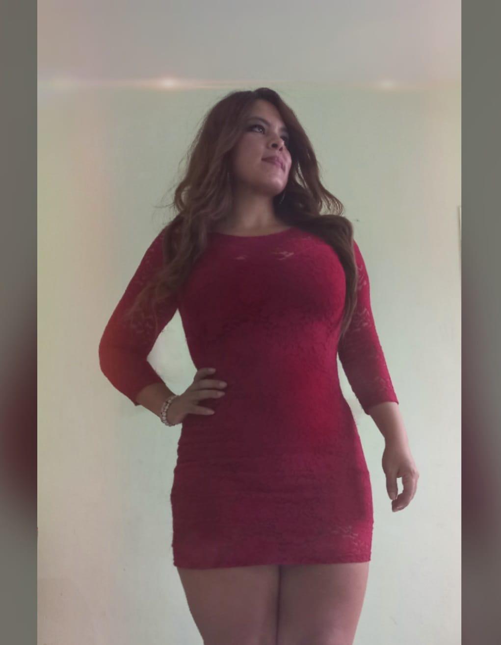 Fotos: ella es Melissa Andino, la guapa periodista que puso en su lugar al polémico Orlando Ponce Morazán