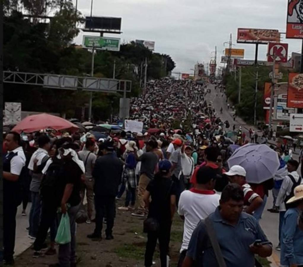 Protestas en Honduras: Otra jornada de batallas campales entre la policías y manifestantes