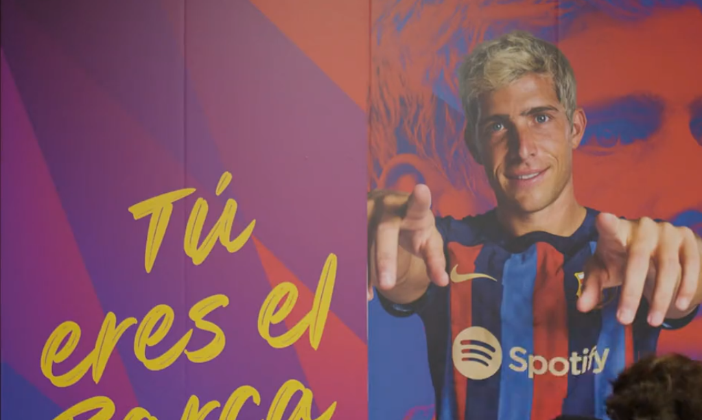 Barcelona aprovecha el parón del Mundial para remodelar su camerino y filtra por error los nuevos dorsales en el plantel