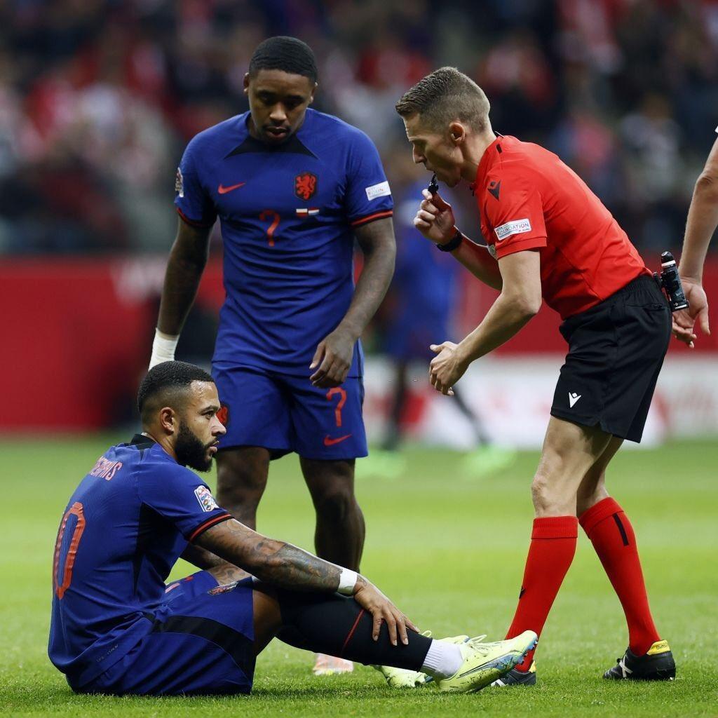 Depay fue otro que salió lesionado en la actual fecha FIFA.