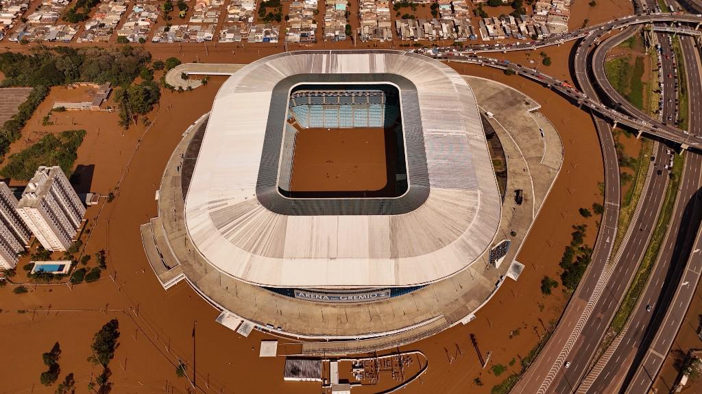 Impactantes imágenes en Brasil: así quedaron los estadios de Gremio e Inter tras inundaciones ¿Cuántos muertos hay?