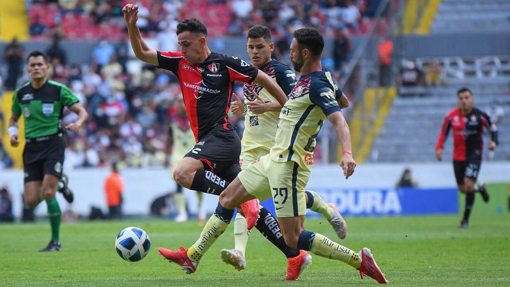Atlas inicia la defensa del título contra el América en el estadio Azteca en la Liga MX