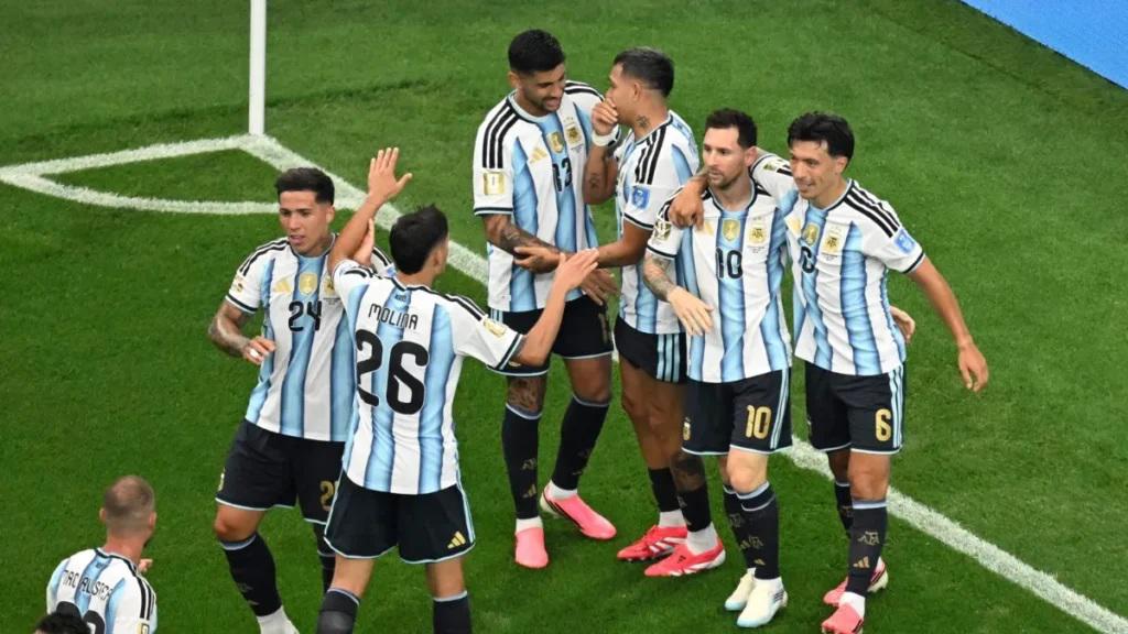FIFA prohíbe a estos árbitros pitar a Argentina y se revela el motivo ¿Decisión de Infantino?