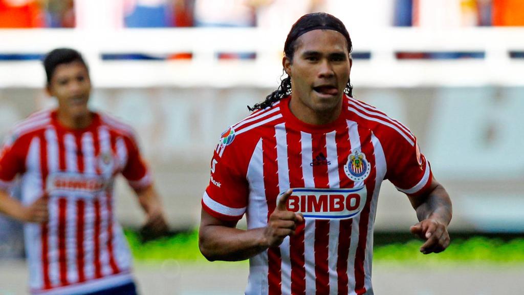 Humildad y problemas: La vida del mexicano “Gullit” Peña, marcada por las polémicas e inestabilidad deportiva