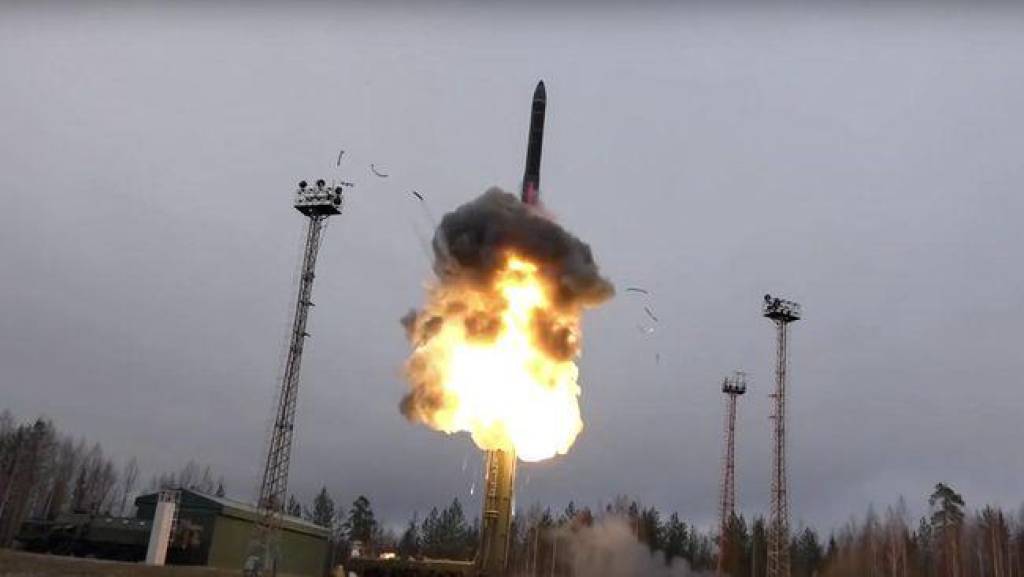 Rusia lo confirmó: los misiles hipersónicos que usaron por primera vez en la guerra contra Ucrania y causó un ‘‘infierno’’