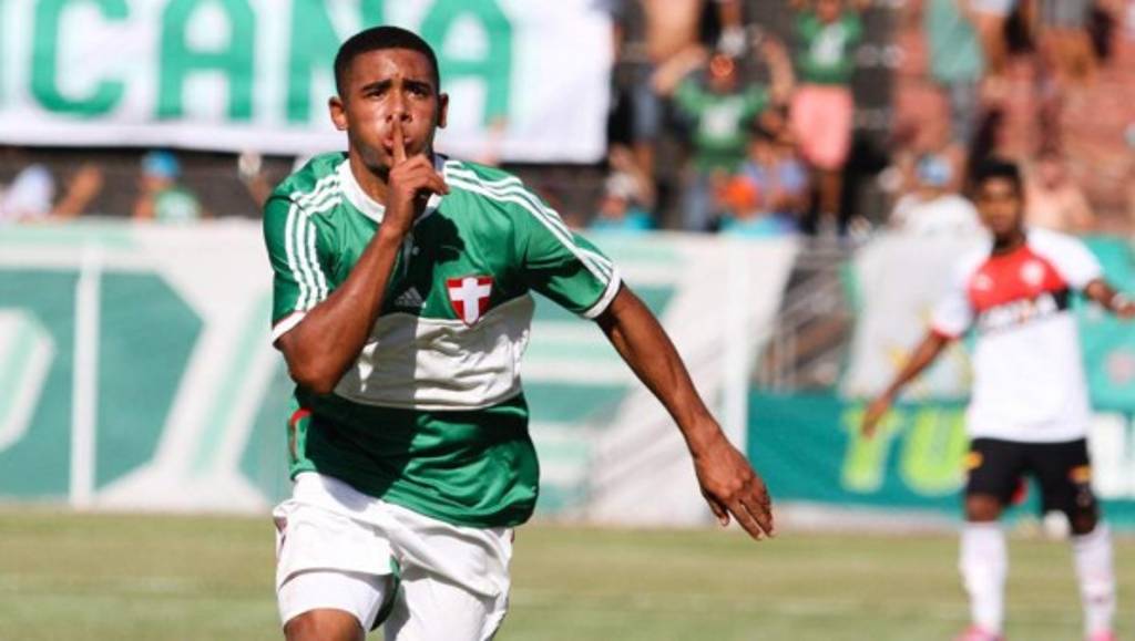 Gabriel Jesus El Profeta Que Esperaba El Pueblo Brasileno Y Que Pintaba Las Calles