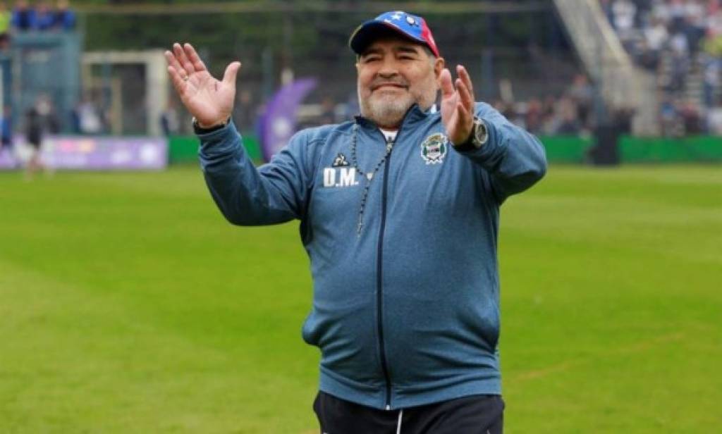 Salen a la luz los tesoros escondidos que dejó Maradona en un contenedor que llegó de Dubái