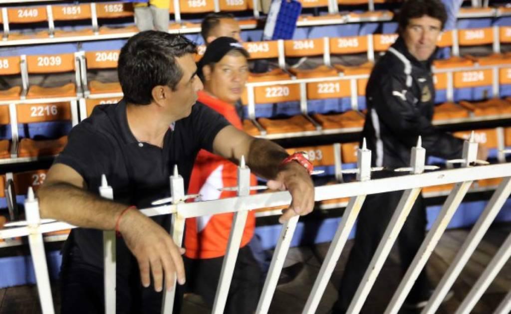 Peleas, looks, éxitos y hasta su novia: la historia del argentino Diego Vázquez, el nuevo seleccionador de Honduras