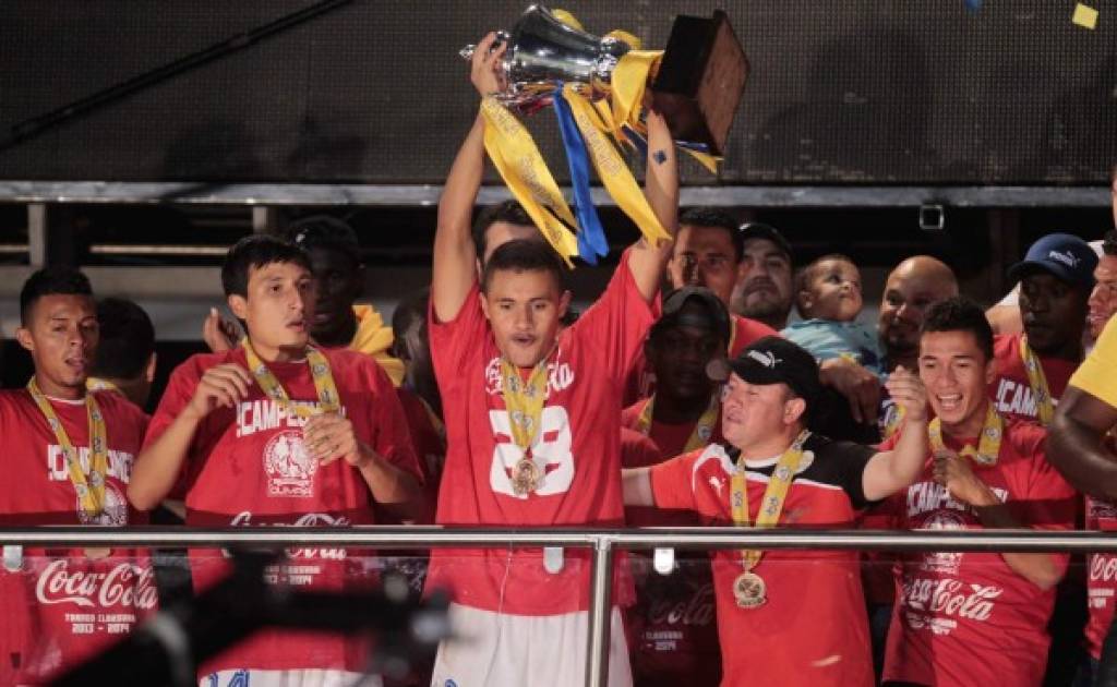 ¡Olimpia se corona campeón en Honduras!