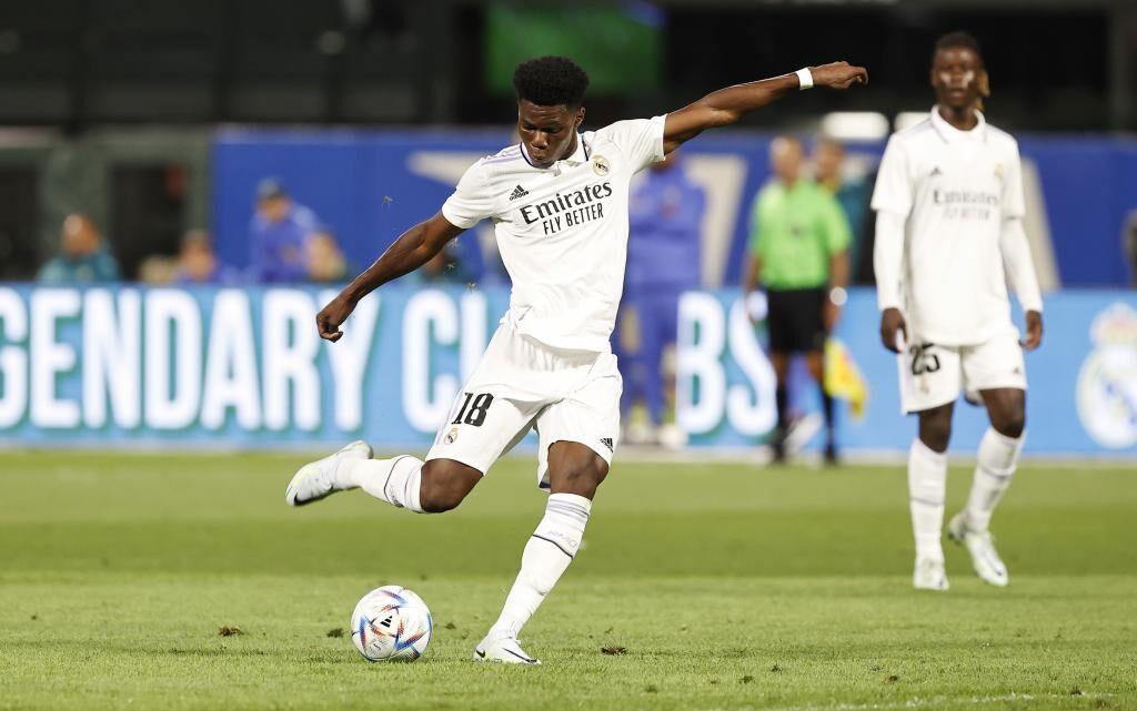 Mbappé es superado y sorpresivo primer lugar: Así quedó la lista de los jugadores más caros del mundo