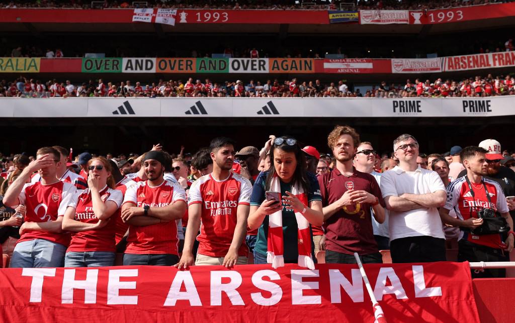 De Bruyne salió ‘huyendo’, el desahogo de Pep Guardiola y jugadores de Arsenal detrozados tras la coronación del City