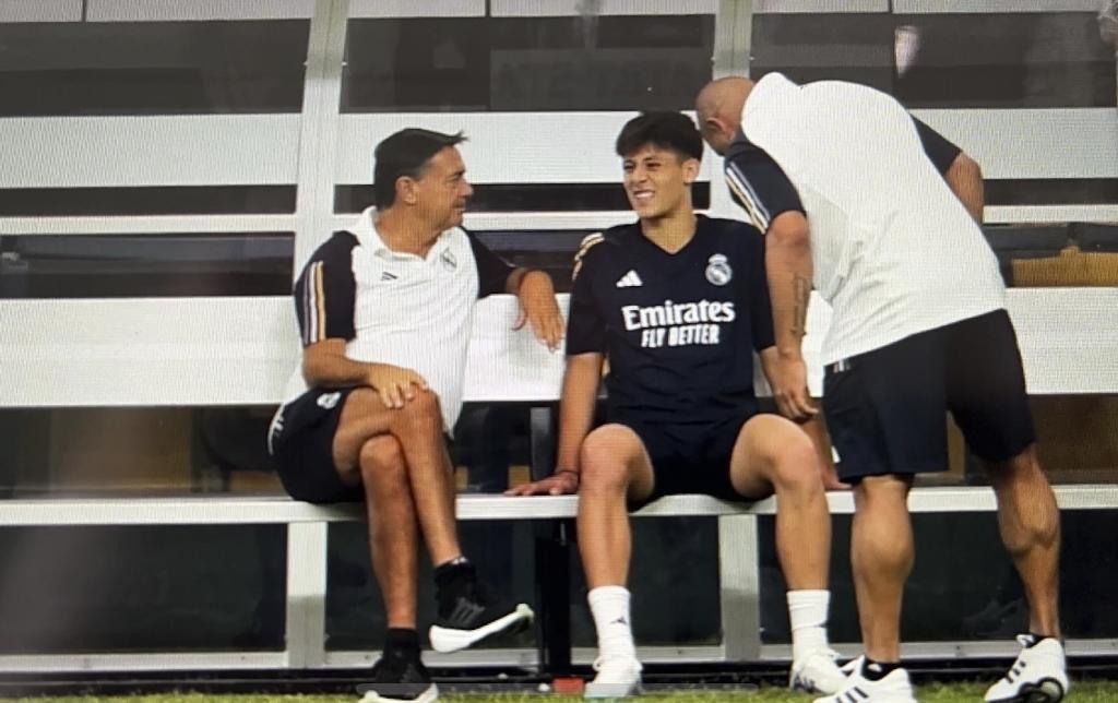 La última lesión de Arda Güler fue determinante para el despido de Niko Mihic del primer equipo del Real Madrid.