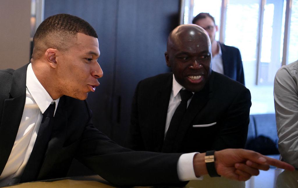 Locura total en el Parque de los Príncipes, la felicidad de Mbappé por su renovación e insultos al Real Madrid