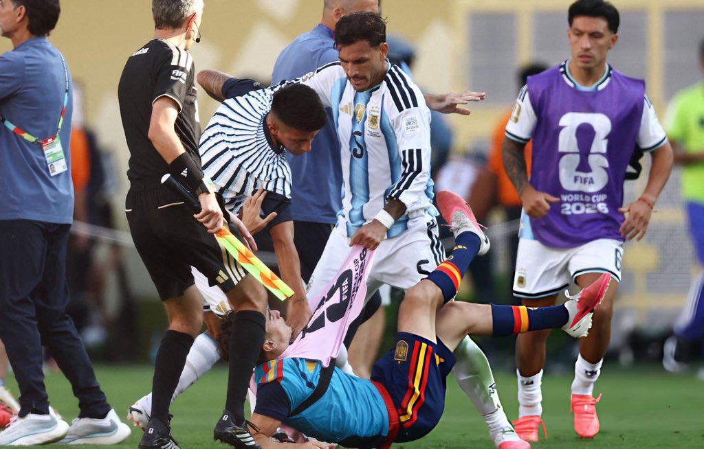 El gesto inolvidable de Yamal con Messi, la agresión de Paredes y la polémica de Cucurella