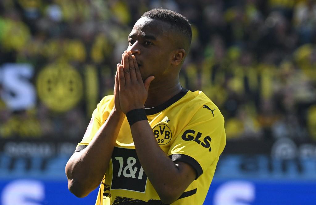 Las desgarradoras imágenes de Reus; Haller y Bellingham destrozados tras la pérdida del título del Dortmund en la Bundesliga