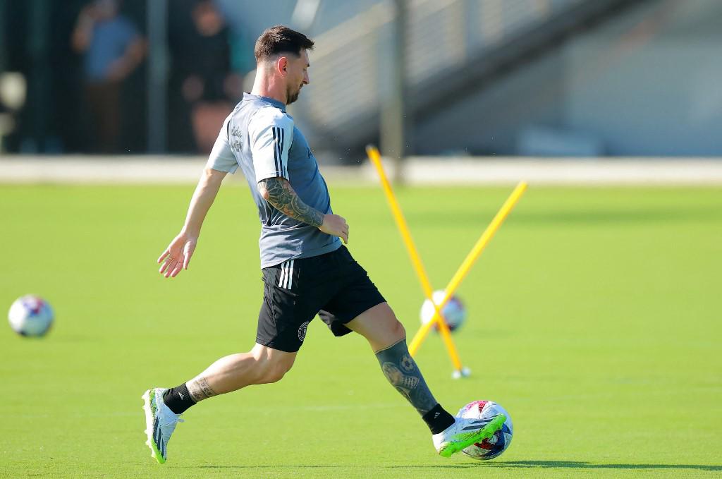 Messi tiene nuevo amigo, visita especial y el reencuentro: Así fue el primer entrenamiento del Leo con el Inter de Miami