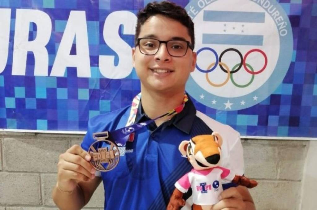 Daniel Martínez, medalla de bronce en Cali, sueña en grande: 'Quiero una beca y alcanzar mi sueño de ir a los JJOO'