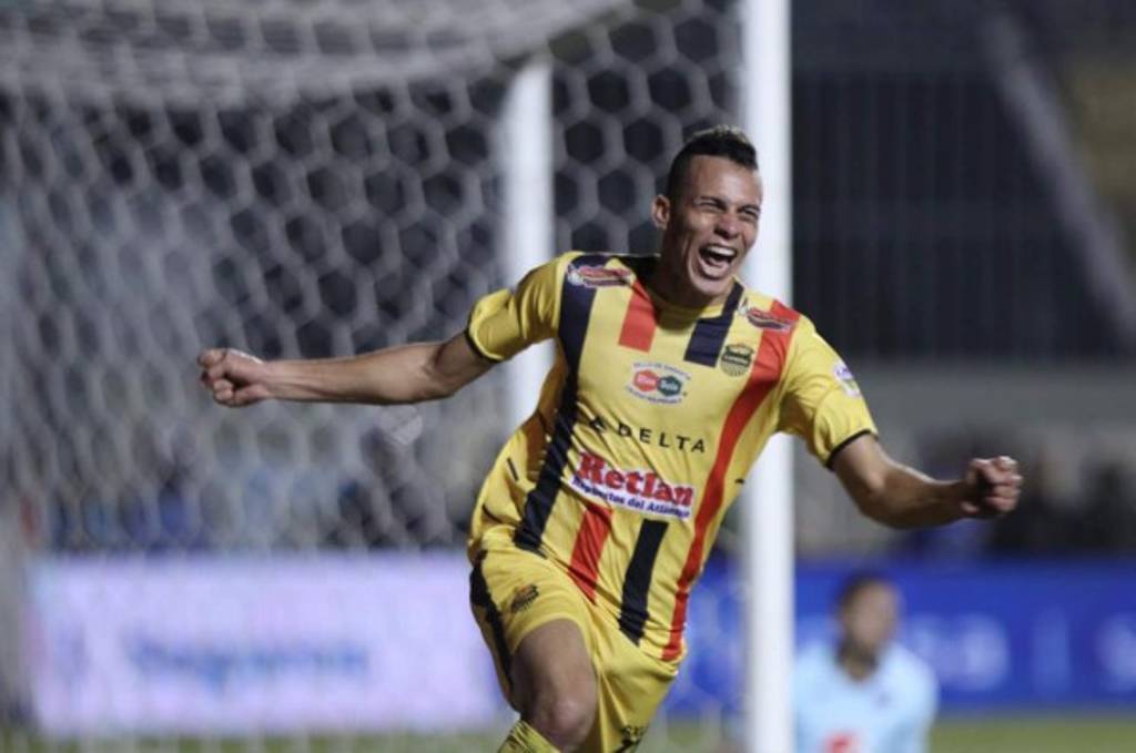 Ángel Tejeda: 'Dios siempre me está iluminando desde arriba'