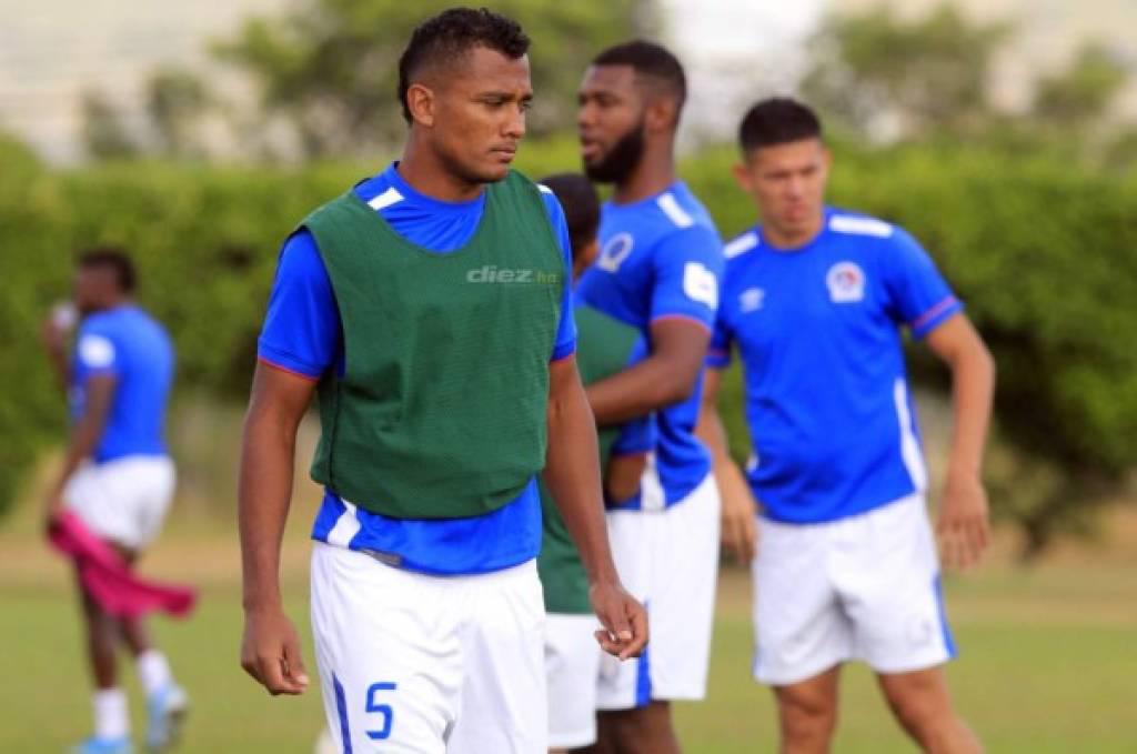 EL MERCADO: Real España con tres salidas y dos fichajes; Motagua se fija en otro delantero hondureño y México recibe a catracho