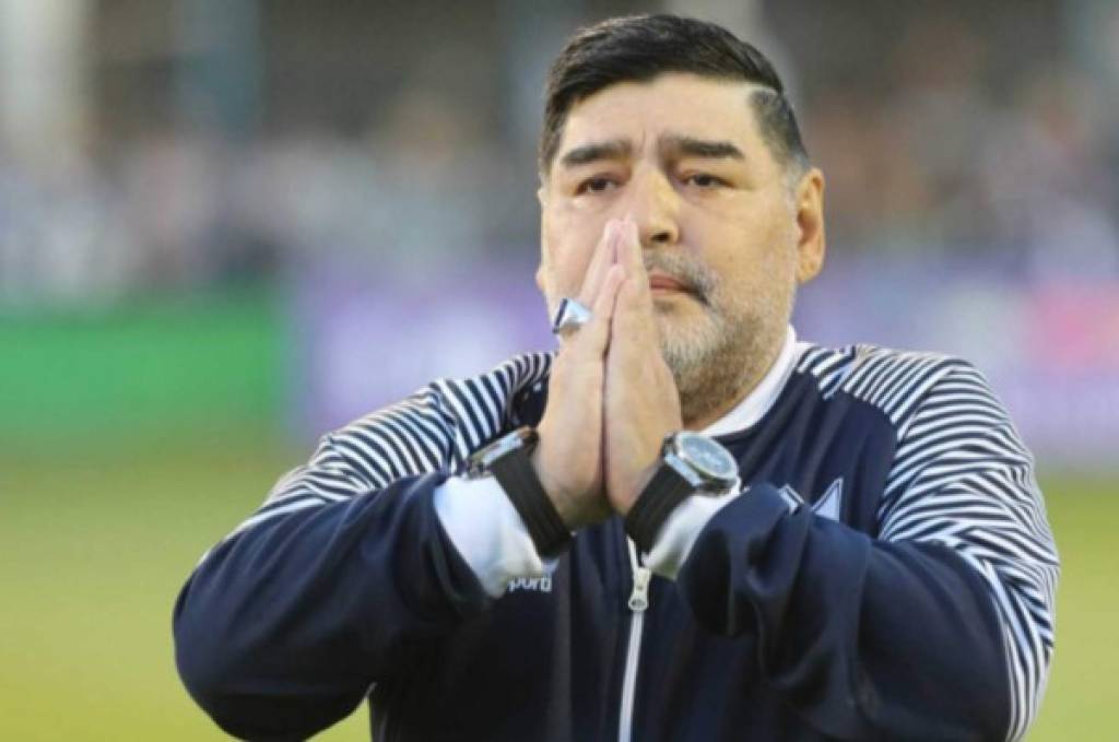 Revelan el increíble motivo por el que Maradona está enterrado sin corazón: ''Hubo un grupo de barras bravas...''