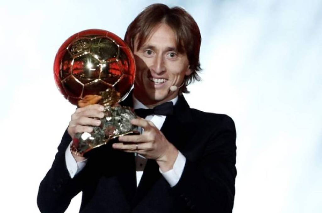 ¡Histórico! Modric, primer jugador que gana el Balón de Oro y al año siguiente no aparece en lista