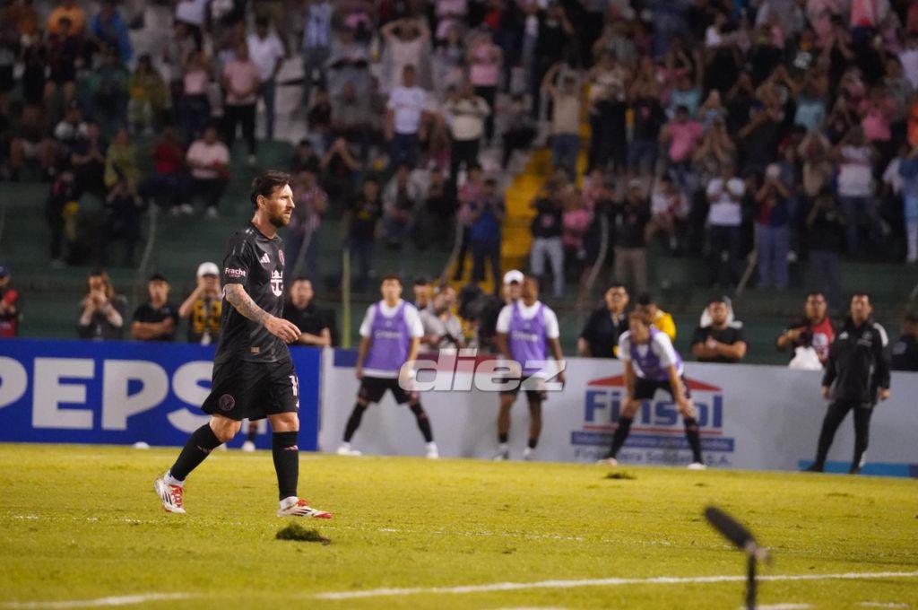 El tremendo salario de Yassine Cheuko, guardaespaldas que cuidó de Messi en Honduras: la foto que se volvió viral en San Pedro Sula