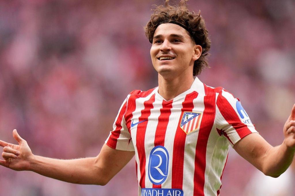 Se va del Barcelona tras ganarle al Oviedo y el nuevo fichaje de Flick, Xabi Alonso ya tiene 'club' y Julián rumbo a la Premier