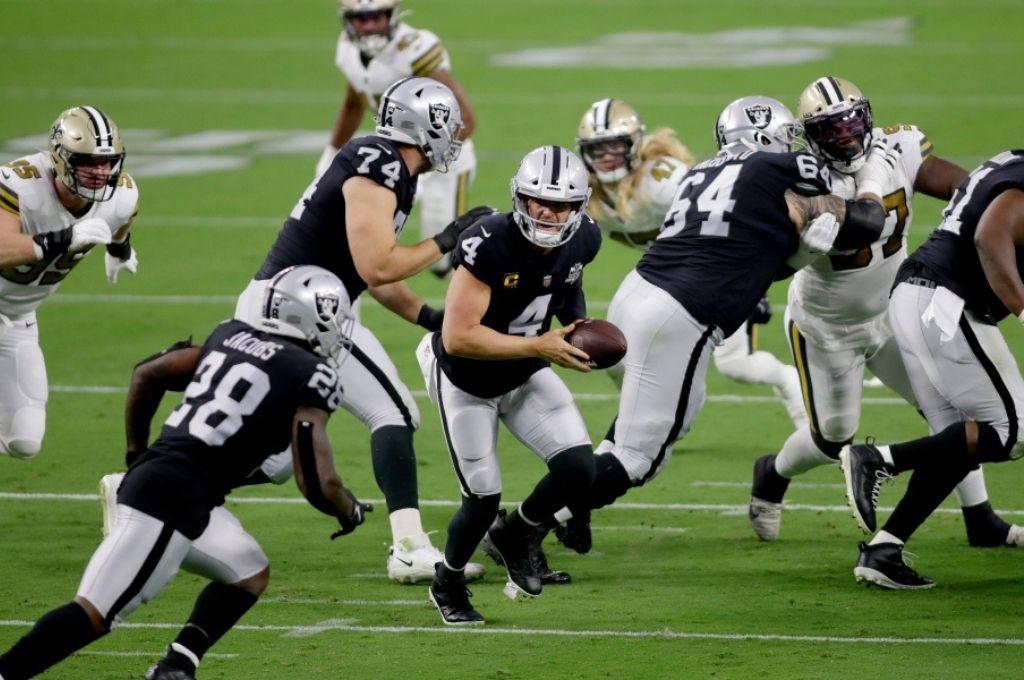 Raiders vencen a los Browns e impulsan esperanza de playoffs en la NFL