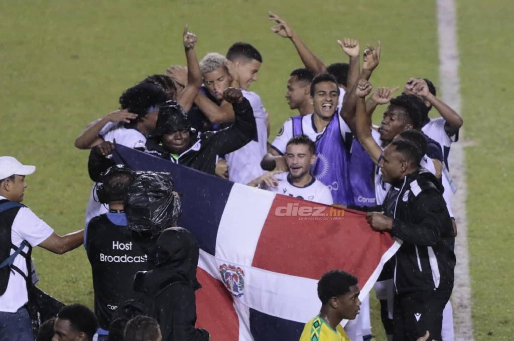 ¡Historia en el Olímpico! Entre lágrimas y júbilo, República Dominicana clasifica a su primer Mundial de fútbol