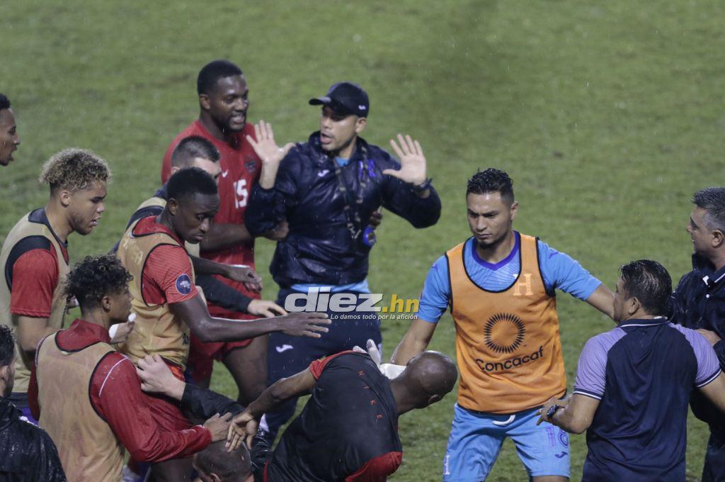 NO SE VIO EN TV: La furia de Herdman contra Diego Vázquez y los jugadores de Canadá perdiendo la cordura en el Olímpico