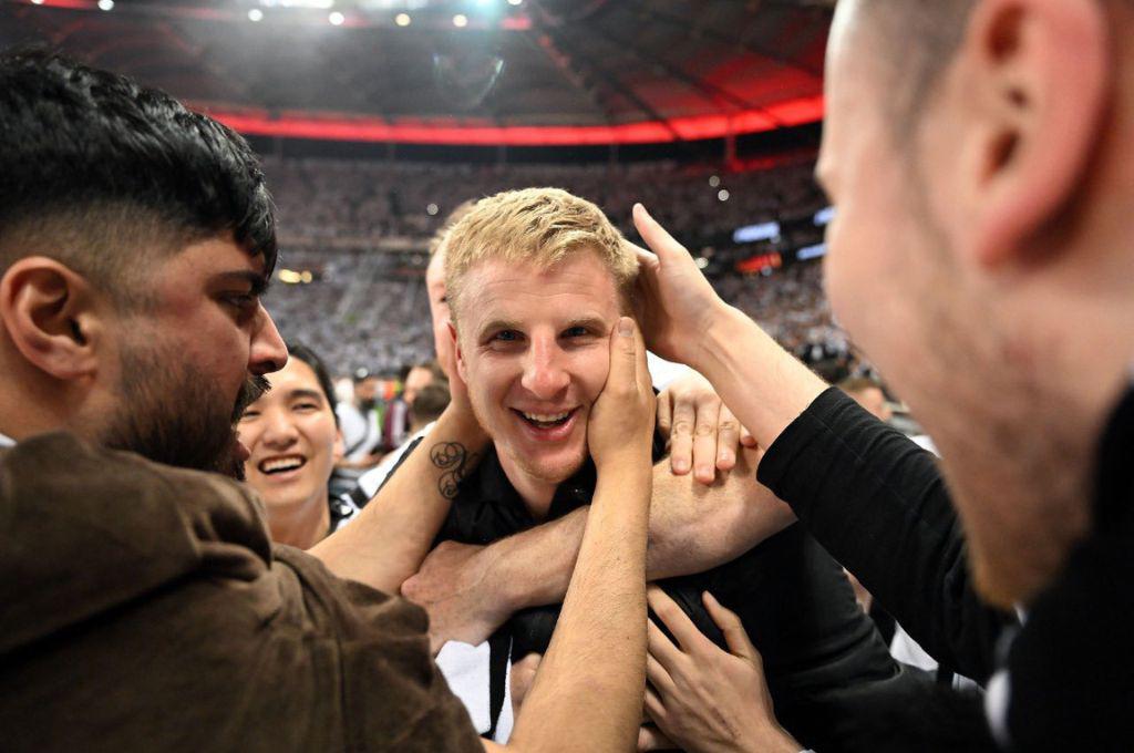 ¡Qué triste! Sorpredente retirada de jugador con 29 años de edad: “Ya no era feliz, ni siquiera tras ganar al Barcelona”