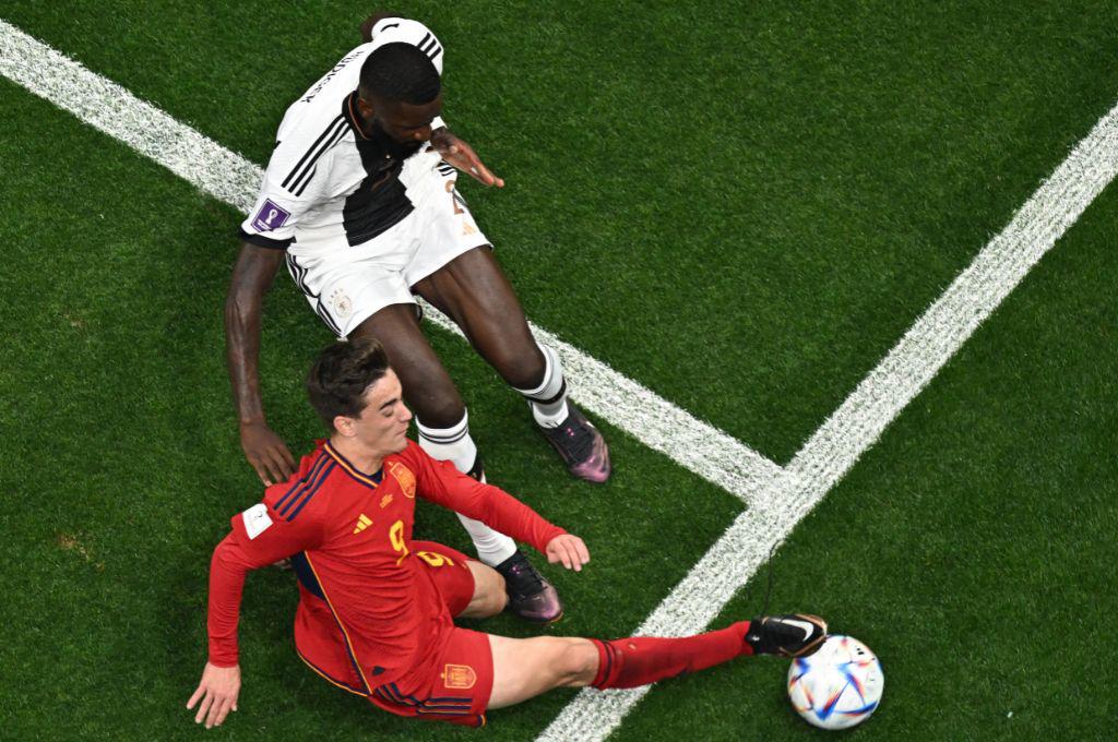 La cacería de Rüdiger, las palabras de Luis Enrique para su hija y el enojo de Hensi-Flick en el empate ante España