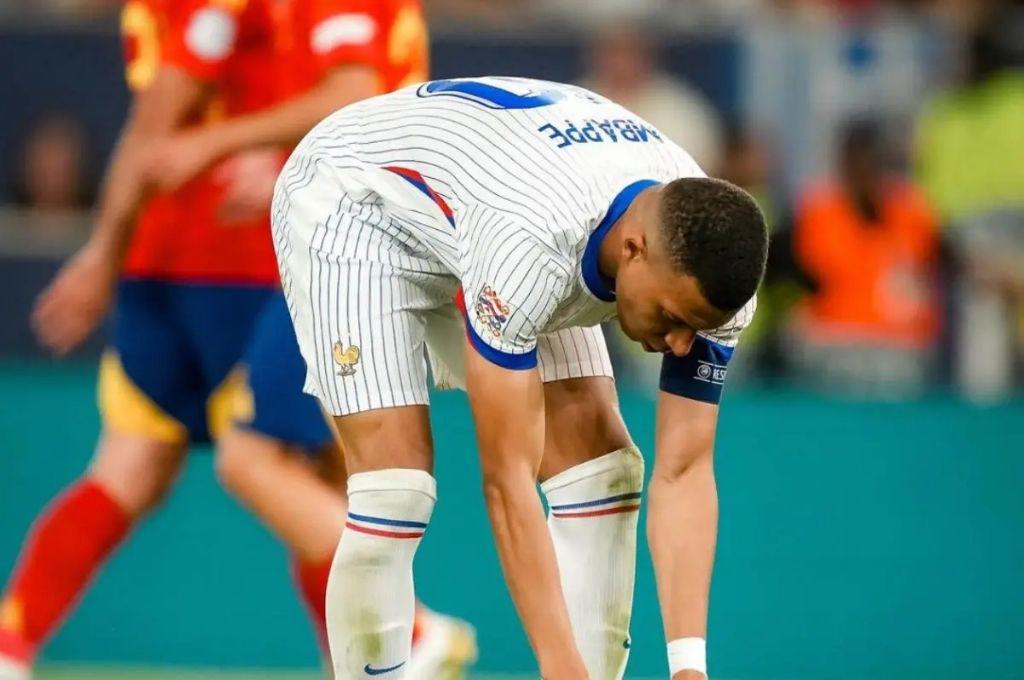 ¿Noviazgo confirmado? Mbappé estalla las redes: la hermosa actriz con la que ha sido ligado la estrella del Real Madrid