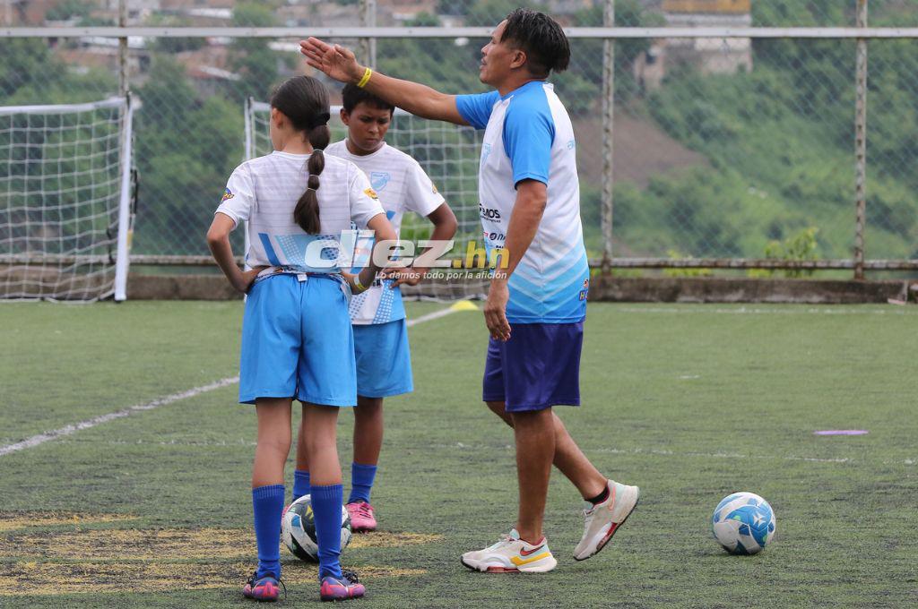 Rambo de León, David Suazo y Wilson Palacios enseñando: Así son los entrenamientos de los “Hermanos Catrachos”