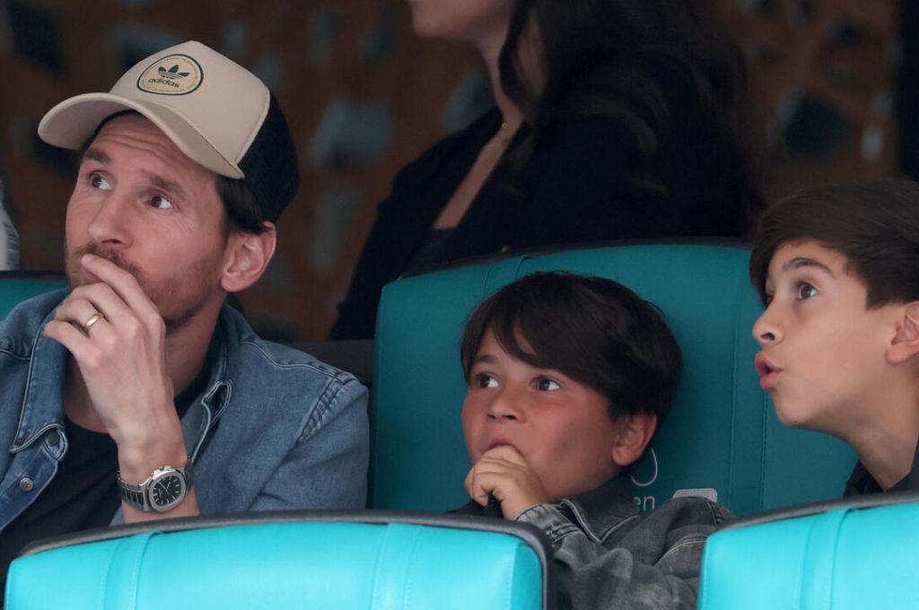 Hijo de Messi 'humilló' a Djokovic con una crítica, los regalos especiales entre ambos y la felicidad del 10 en el Miami Open