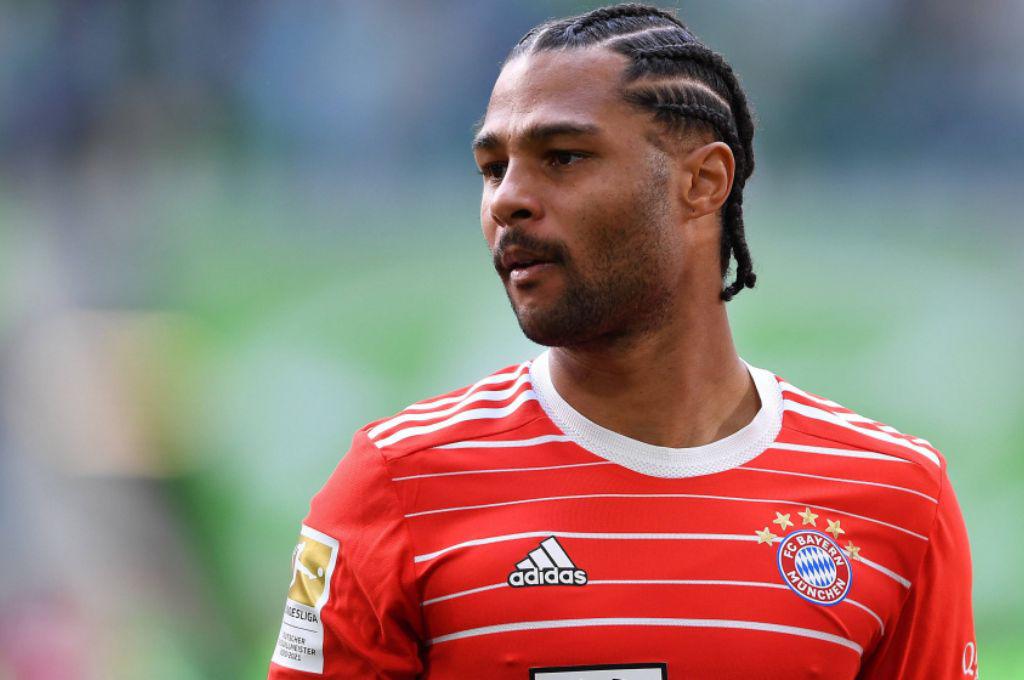 Flick le pidió que renovará pero rechazó al Barcelona; y el que se equivocó al negar al Madrid; Bayern le pone a precio a Kimmich