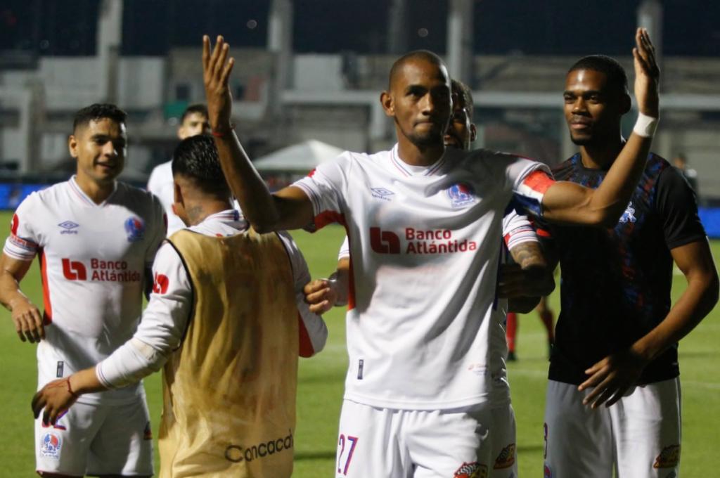 Dos clásicos amenazan: Olimpia y los rivales que enfrentará para mantener el invicto en el Clausura 2024