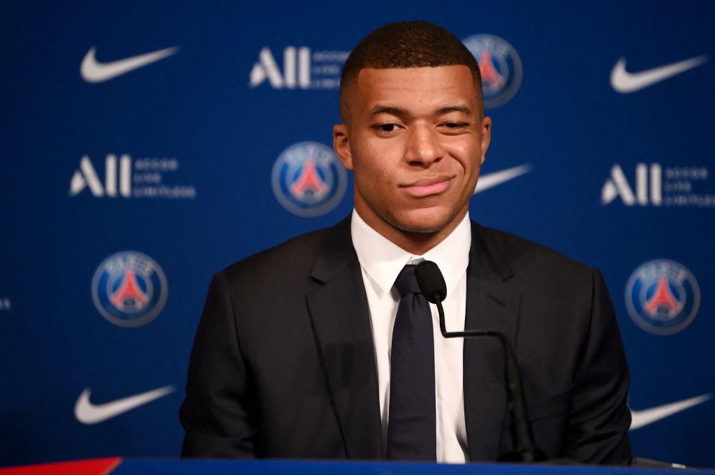 Mbappé se despidió de sus compañeros del PSG en el entrenamiento: ¿A qué equipo les dijo que va?