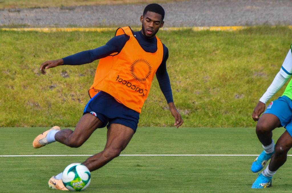 ¡Con Chirinos y Alex López! Pedro Troglio emprendió los trabajos en el Olimpia ¿qué pasará con Najar y Benguché?