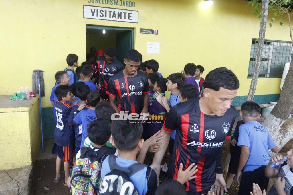 ¿Qué pasará con el Vida? Jugadores y cuerpo técnico fueron sorprendidos, amistoso y la visita especial que tuvieron