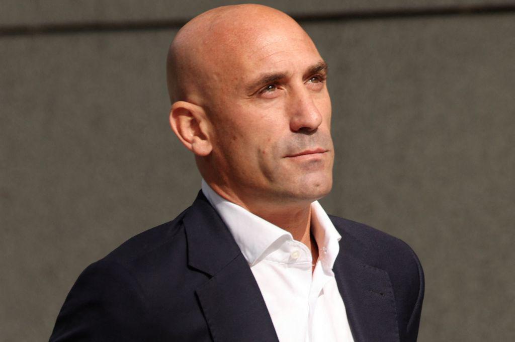 Fiscalía de España se olvida de Dani Alves y ahora piden esta dura sentencia para Rubiales por el beso forzado a Hermoso