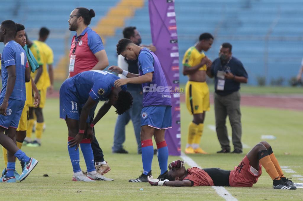 NO SE VIO EN TV: La burla del portero de Guatemala, el júbilo chapín tras dar la sorpresa y así festejaron en el camerino