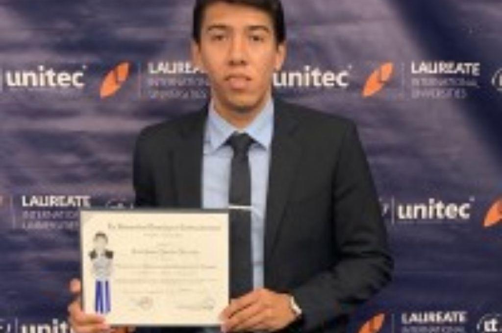 Ex jugador del Olimpia y capitán de Honduras se convierte en Policía Nacional: así es la nueva vida del defensor catracho