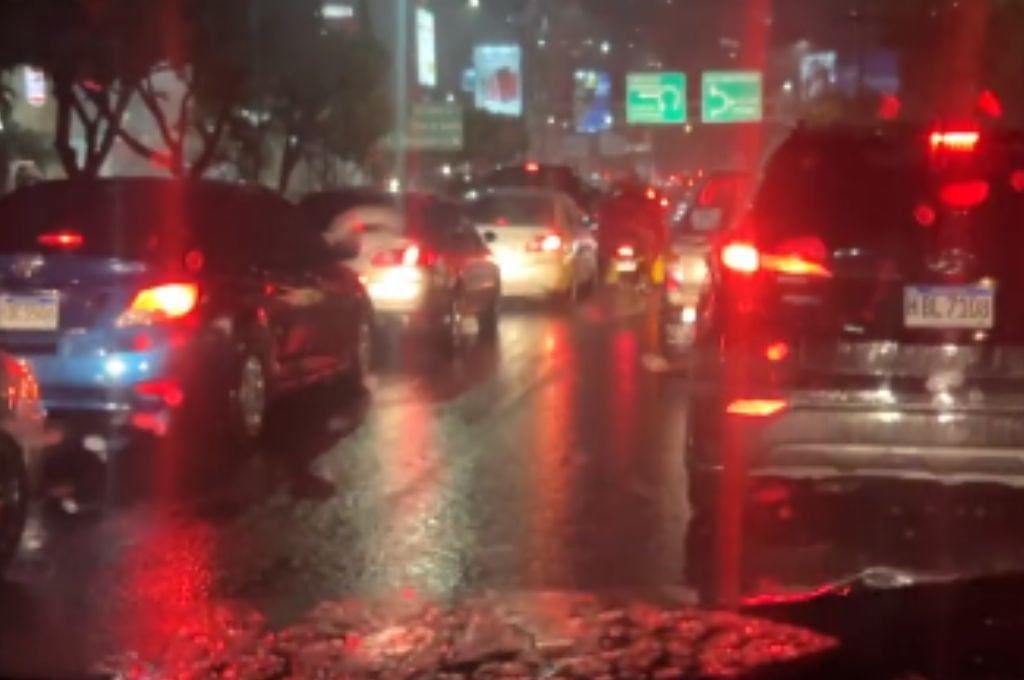¡Informe especial! Tormenta tropical Pilar causa caos vehicular e inundaciones en Tegucigalpa